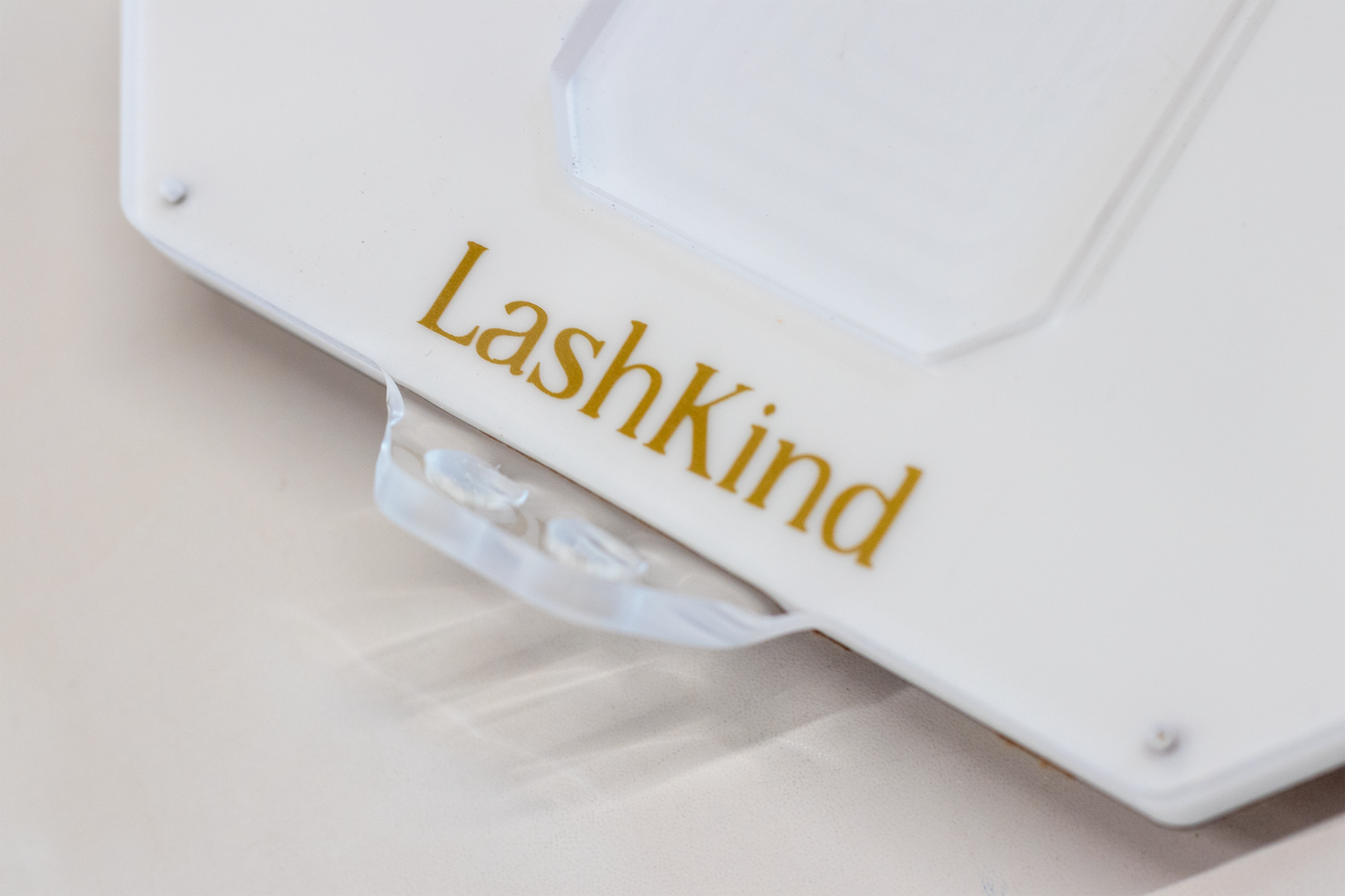LashKind Plate