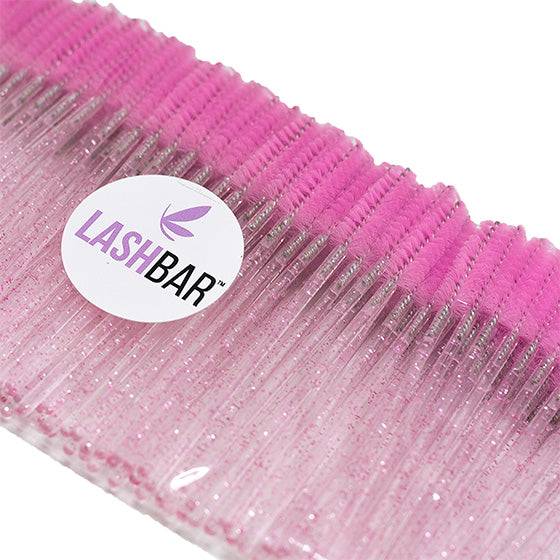 Pack of 150 Disposable lash spoolies for brushing lashes